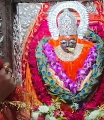 मैहर देवी मंदिर में 'जय माता दी' की गूंज, भोर होते ही त्रिकूट पर्वत पर पहुंचे हजारों श्रद्धालु