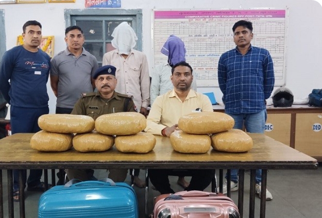 आरपीएफ ने 16 किलो गांजा के साथ दो आरोपित को किया गिरफ्तार