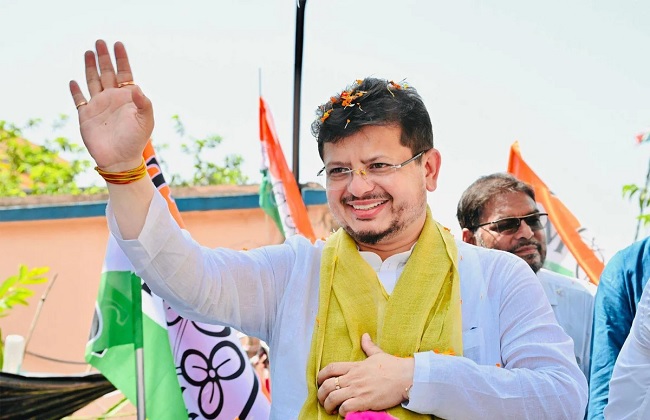 तृणमूल पर अधिकार की लड़ाई, चुनाव आयोग के समक्ष आज बागी और ममता गुट की दावेदारी पर अहम सुनवाई