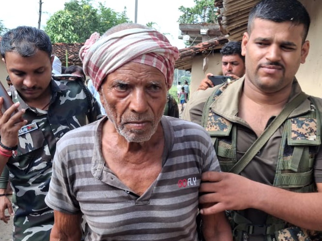 पिता ने की बेटी की हत्य , गिरफ्तार