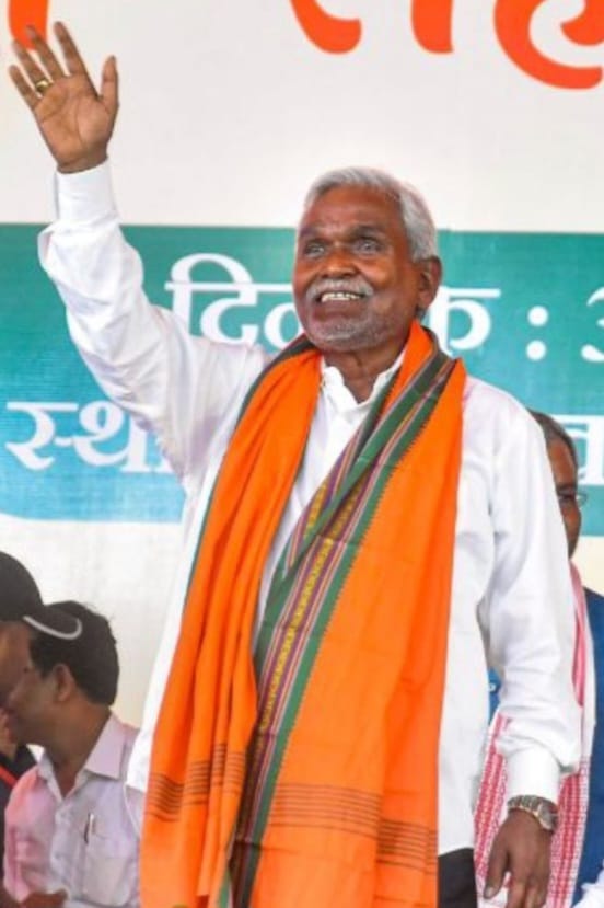 सरायकेला से भाजपा के चंपाई सोरेन ने बाजी मारी