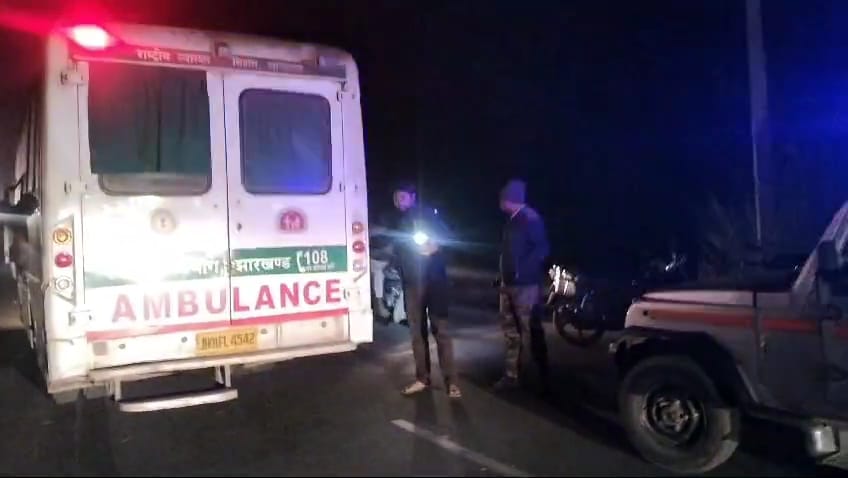 सड़क हादसे में बाइक सवार युवक की मौत