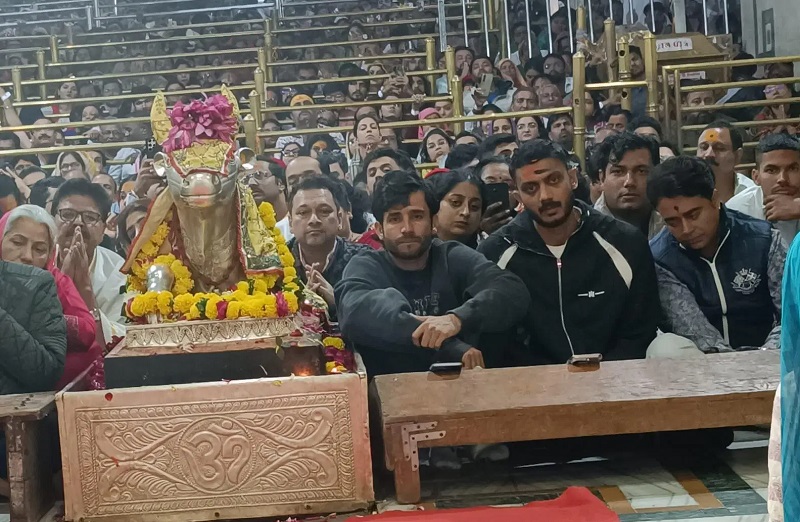 अक्षर पटेल, रवि विश्नोई समेत नौ क्रिकेटर ने किेए भगवान महाकाल के दर्शन, भस्म आरती में हुए शामिल