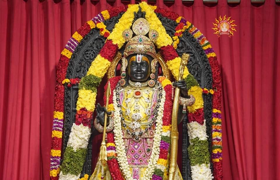 रामनवमी पर सूर्य की किरणों से हुआ रामलला का सूर्य तिलक