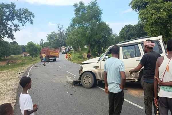 रांची पुलिस का वाहन सिमडेगा में दुर्घटनाग्रस्त, 4 घायल
