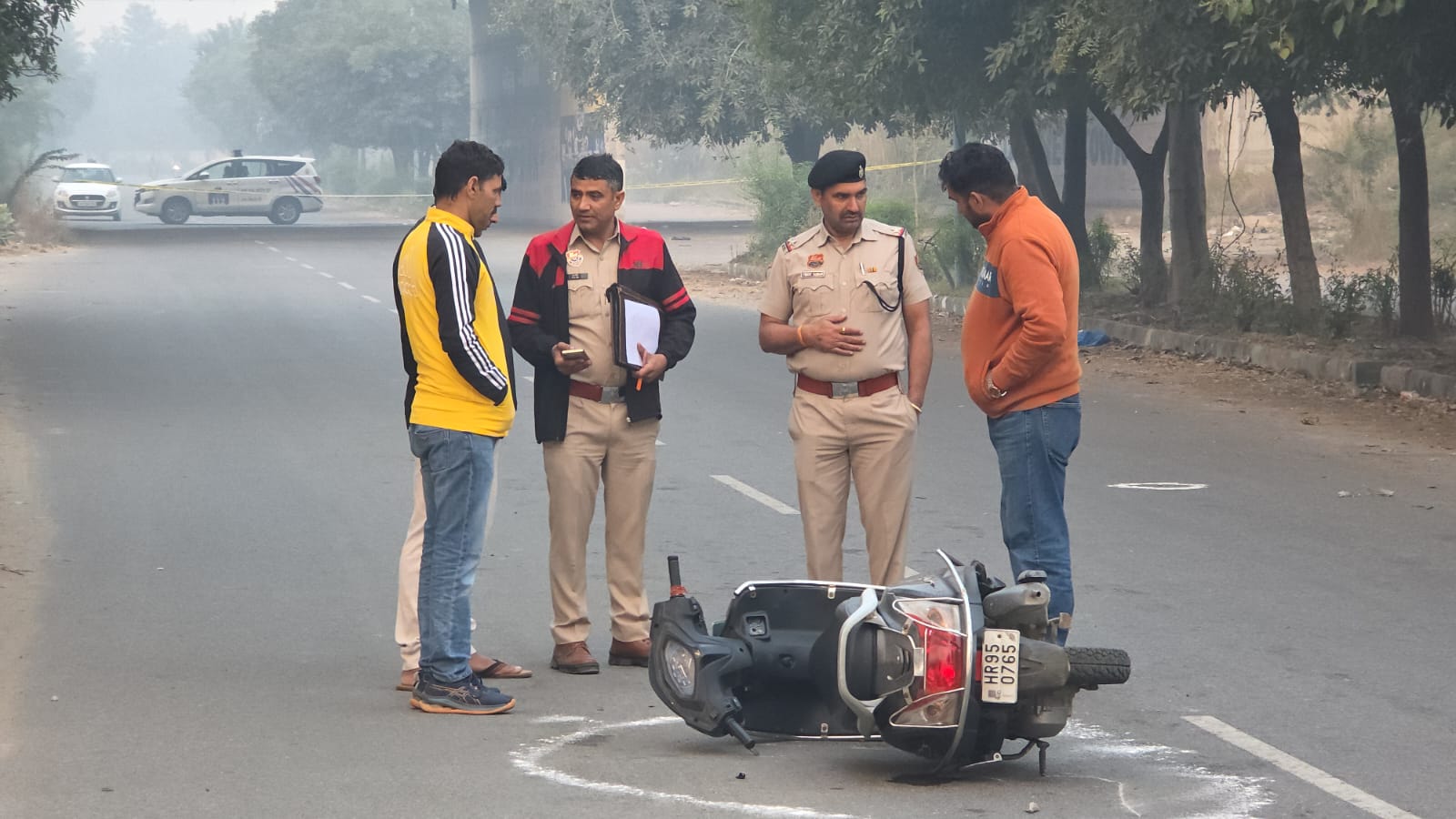 पुलिस व बदमाश के बीच मुठभेड़, एक बदमाश को लगी गोली