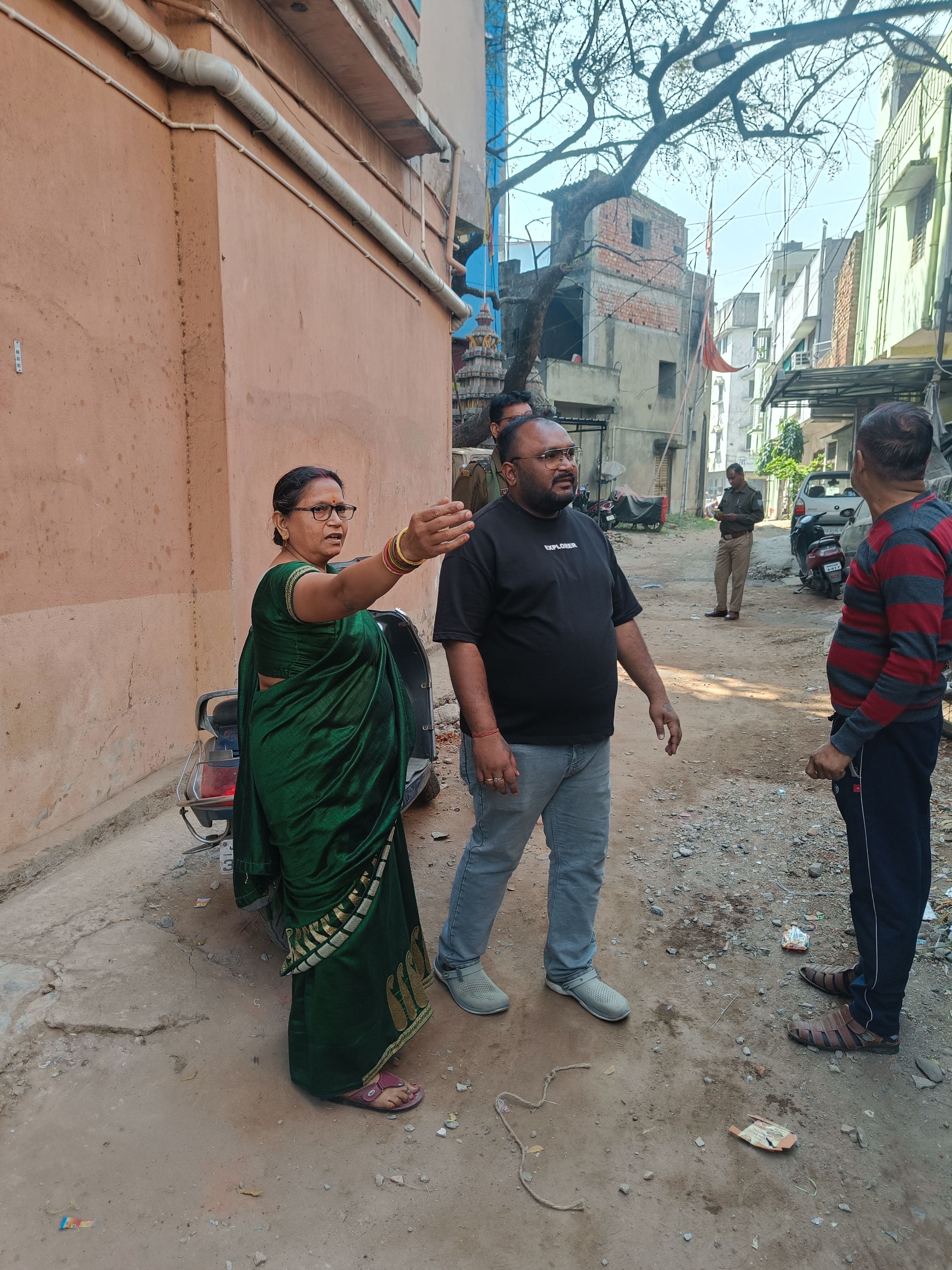 महिला से सोने की चेन की छिनतई