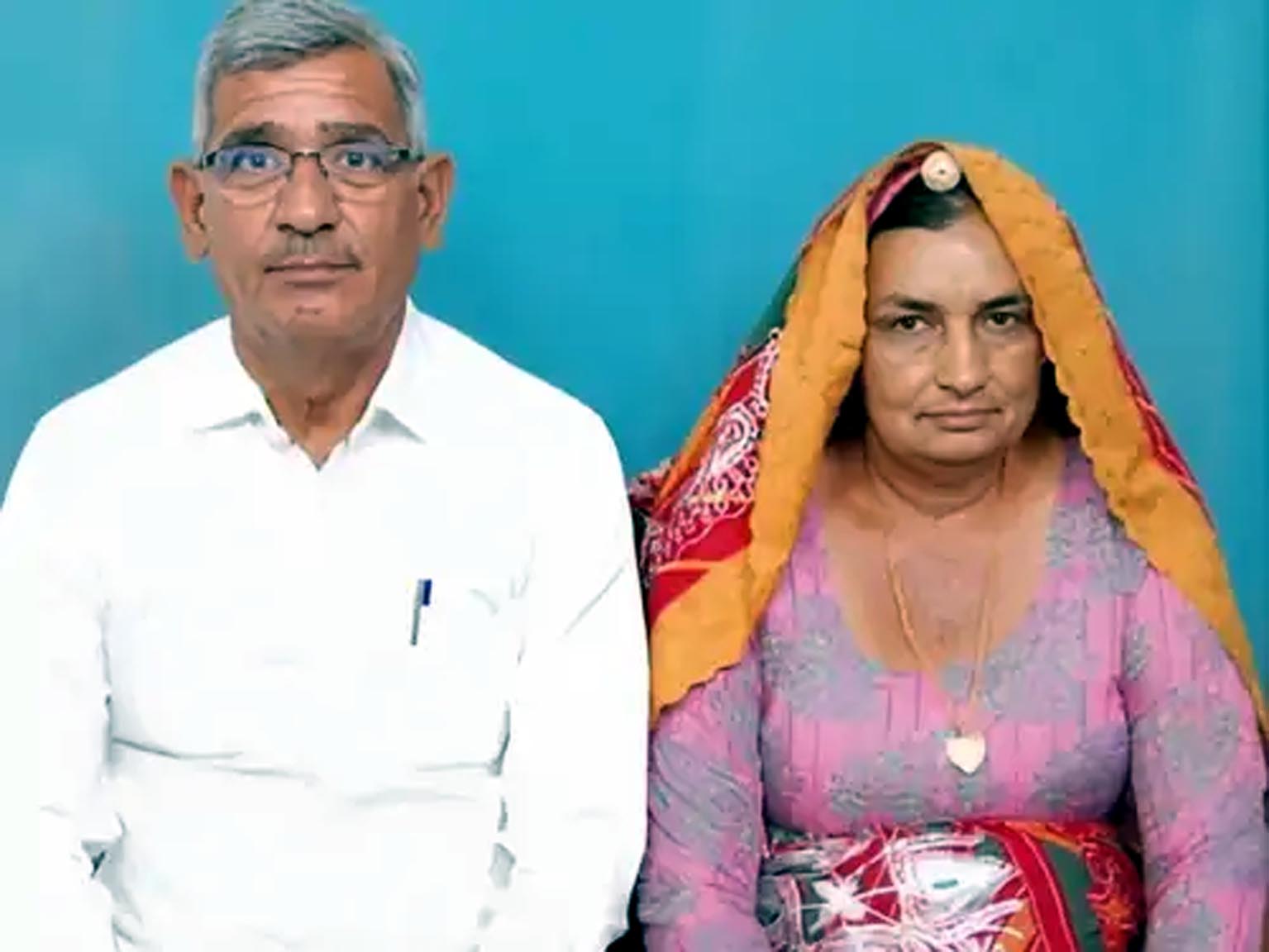 फतेहाबाद: मताना गांव में एक साथ उठी दादा, दादी और पोते की अर्थियां
