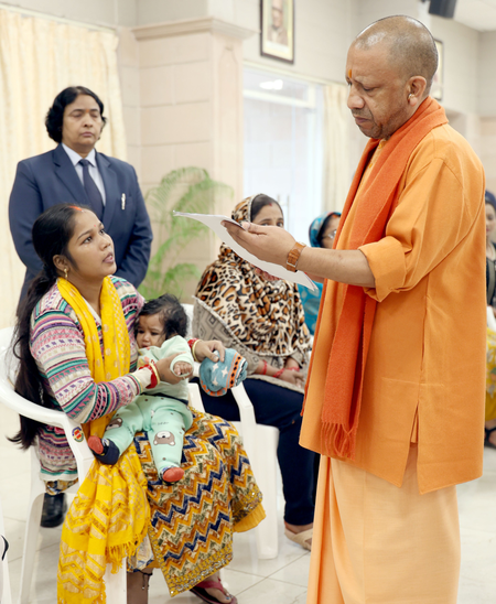जनता दर्शन में मां ने लगाई मासूम के जीवन की गुहार, मुख्यमंत्री ने तत्काल करवाई इलाज की व्यवस्था