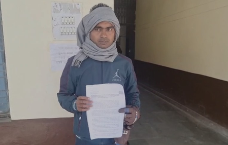 कन्नौज: डॉक्टर थे गैरहाजिर तो सफाईकर्मी ने कराई डिलीवरी, महिला की मौत पर पति ने मांगा इंसाफ