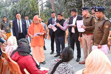 गलत जांच रिपोर्ट लगाने वालों पर दर्ज हो एफआईआर : मुख्यमंत्री योगी