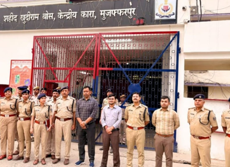 मुजफ्फरपुर: डीएम और एसएसपी ने खुदीराम बोस केंद्रीय कारा का अचानक निरीक्षण किया