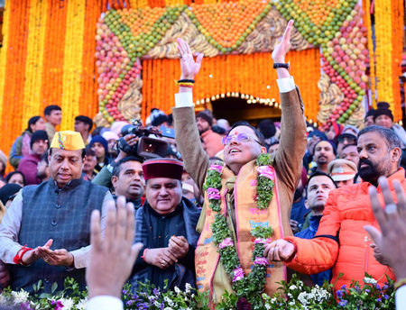 श्रद्धा और उल्लास के साथ स्वर्णरेखा घाट में मां बाघेश्वरी की प्रतिमा विसर्जित, सिंदूर खेला में झूमीं महिलाएं