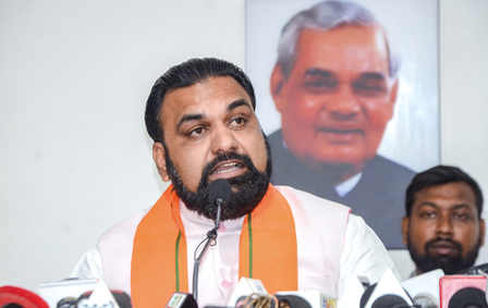 बिहार में मंत्रिमंडल विस्तार को लेकर बढ़ी हलचल, क्या 'नया बिहार' बनाने के लिए पुराने दिग्गजों का कटेगा पत्ता?