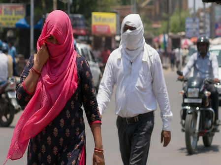 राजस्थान में भीषण गर्मी: बाड़मेर और जैसलमेर में तापमान 46 डिग्री तक पहुंचा