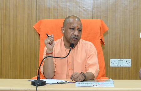 हम समस्याएं नहीं, समाधान देते हैं, तभी जनता हमें चुनती है : सीएम योगी