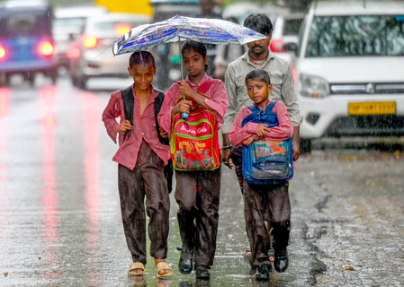 मानसून सक्रिय, 3 जुलाई को बारिश और 50 किमी/घंटा तक तेज हवाओं की चेतावनी