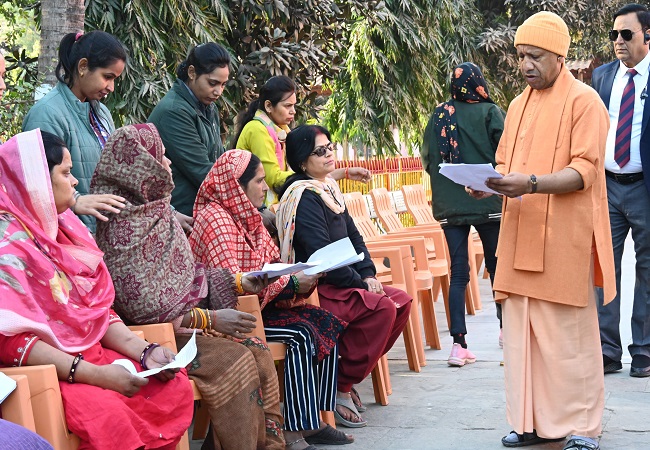 इलाज के लिए एस्टिमेट मंगा लें, सरकार करेगी मदद : मुख्यमंत्री