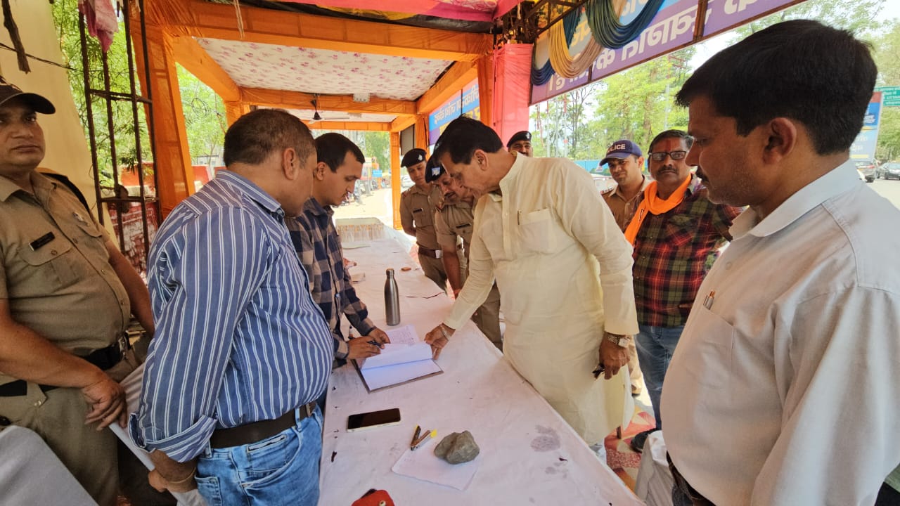 मंत्री प्रेमचंद अग्रवाल ने चारधाम यात्रा पंजीकरण जांच केंद्र का किया निरीक्षण