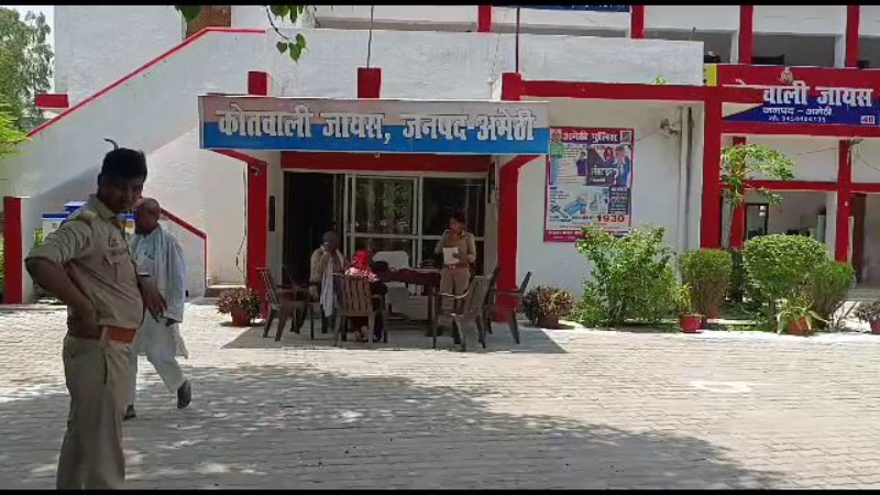 सड़क दुर्घटना में घायल दो सगे भाइयों में एक की इलाज के दौरान हुई मौत