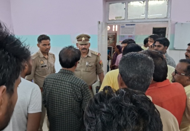 विक्षिप्त महिला ने अपनी ढाई वर्ष की बेटी का गला रेतकर हत्या की