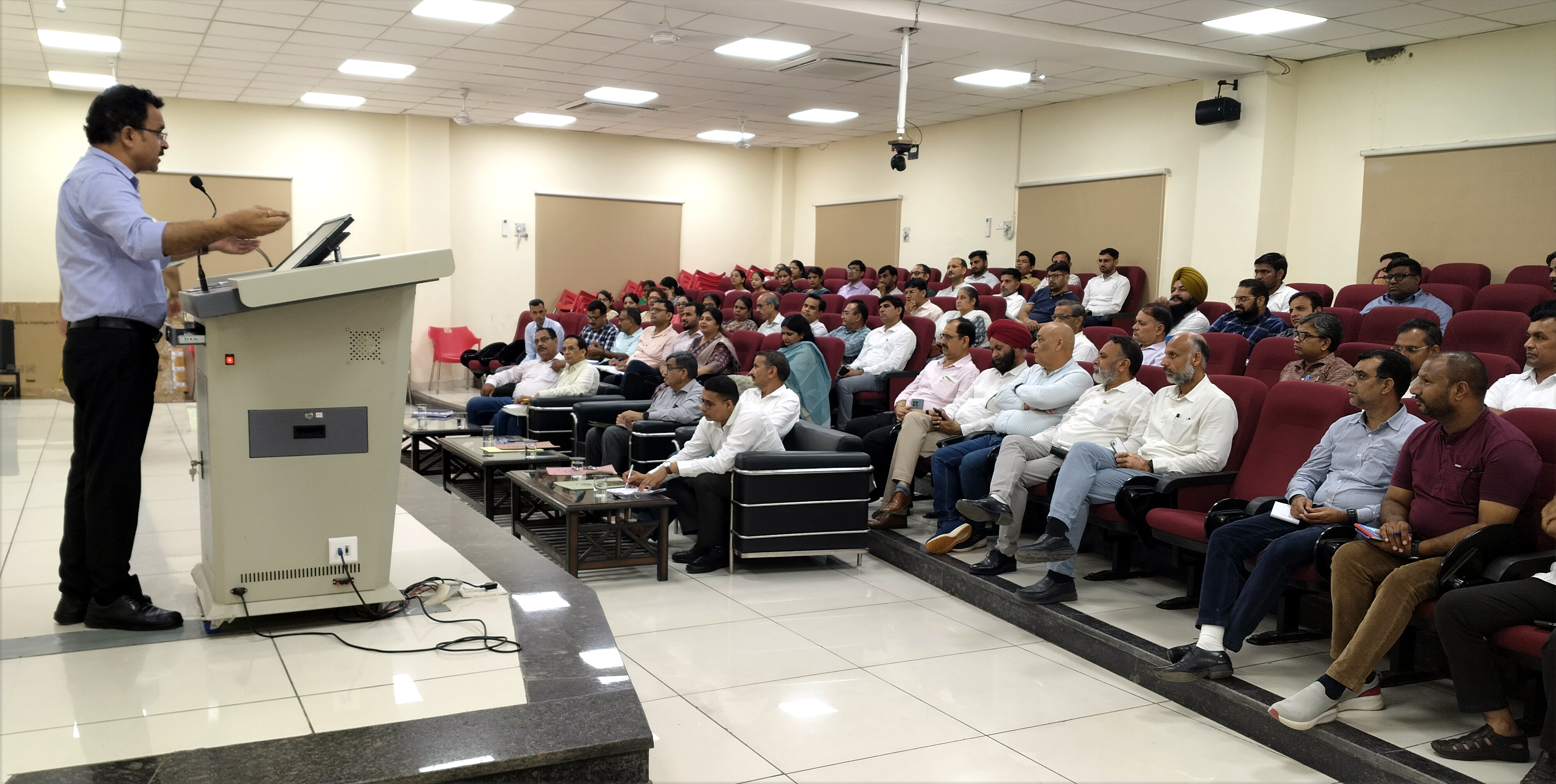 सिरसा: सीडीएलयू एनईपी 2020 के पाठयक्रम लागू करने के लिए वचनबद्ध: प्रो. राम मेहर