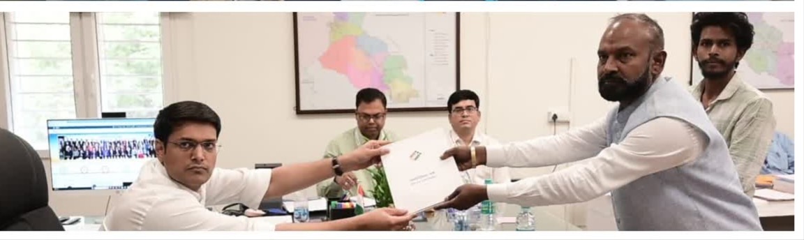 झामुमो प्रत्याशी समीर मोहंती ने किया नामांकन,साथ रहे सीएम चंपाई