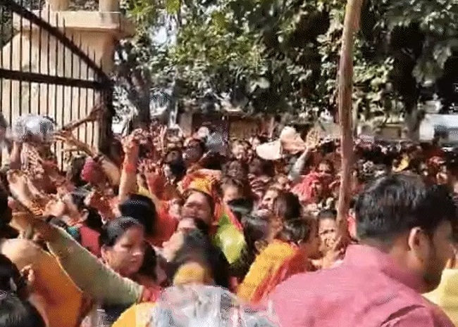 मप्र के ग्वालियर में कलश यात्रा में भगदड़, एक महिला की मौत, एक बच्ची समेत 9 लोग घायल
