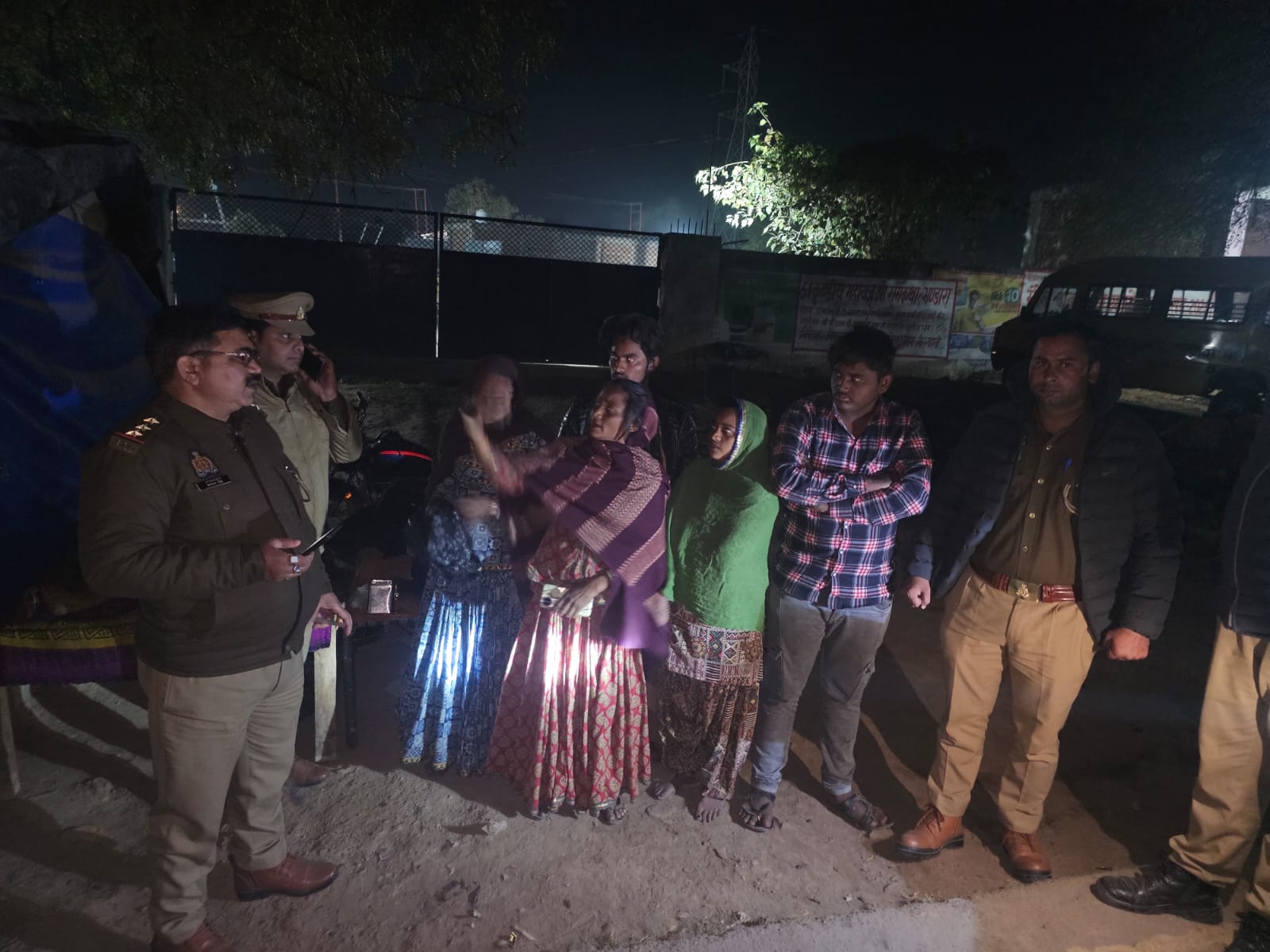 झुग्गी झोपड़ियां और होटलों में पुलिस का विशेष चेकिंग अभियान, कोई संदिग्ध नहीं मिला