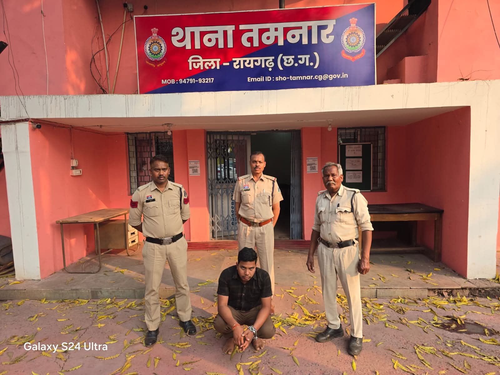 ब्लैकमेलिंग से परेशान महिला ने की आत्महत्या ,आराेपित गिरफ्तार