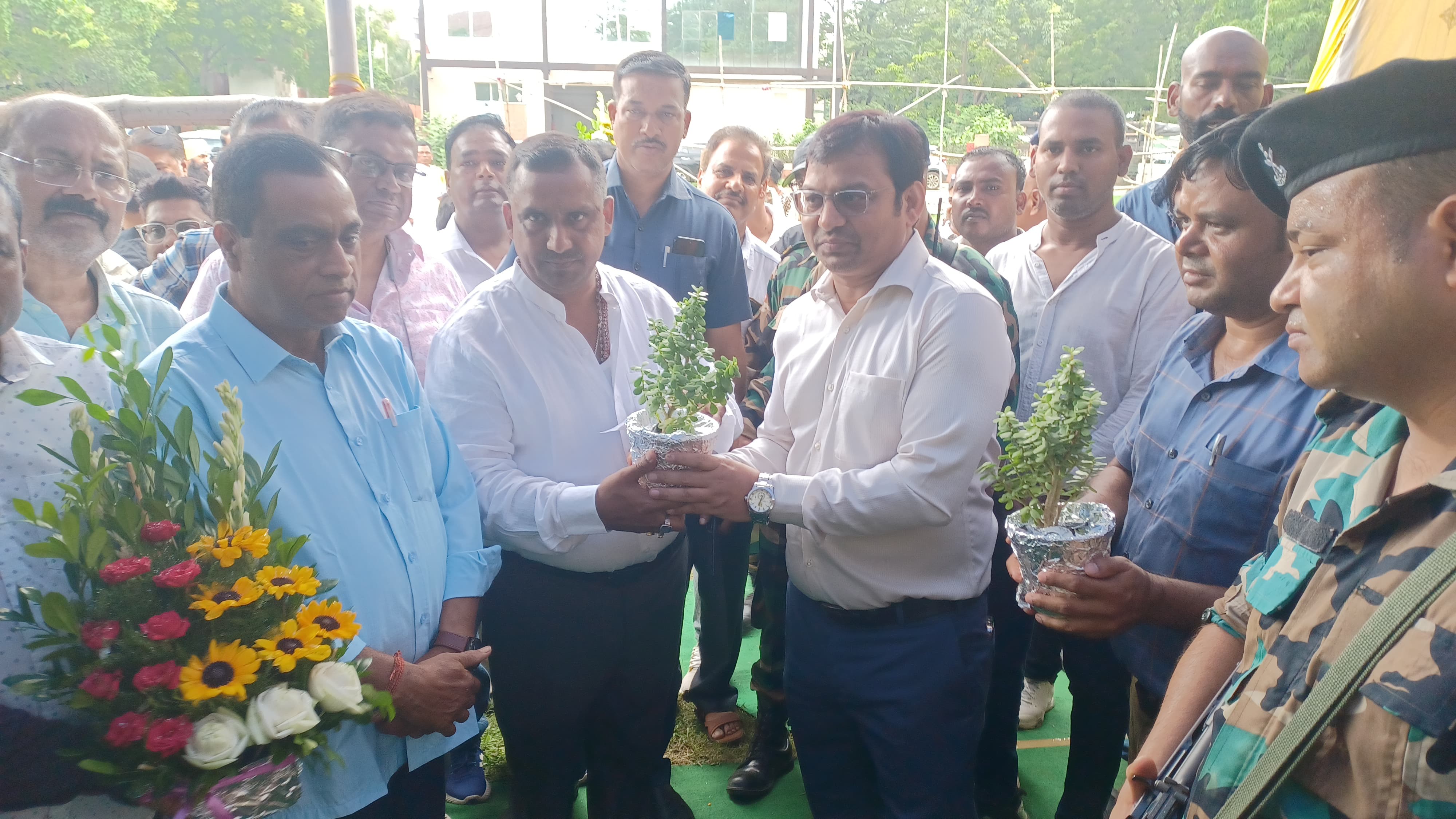मंत्री बन्ना गुप्ता ने जमशेदपुर में 40 योजनाओं का किया शिलान्यास