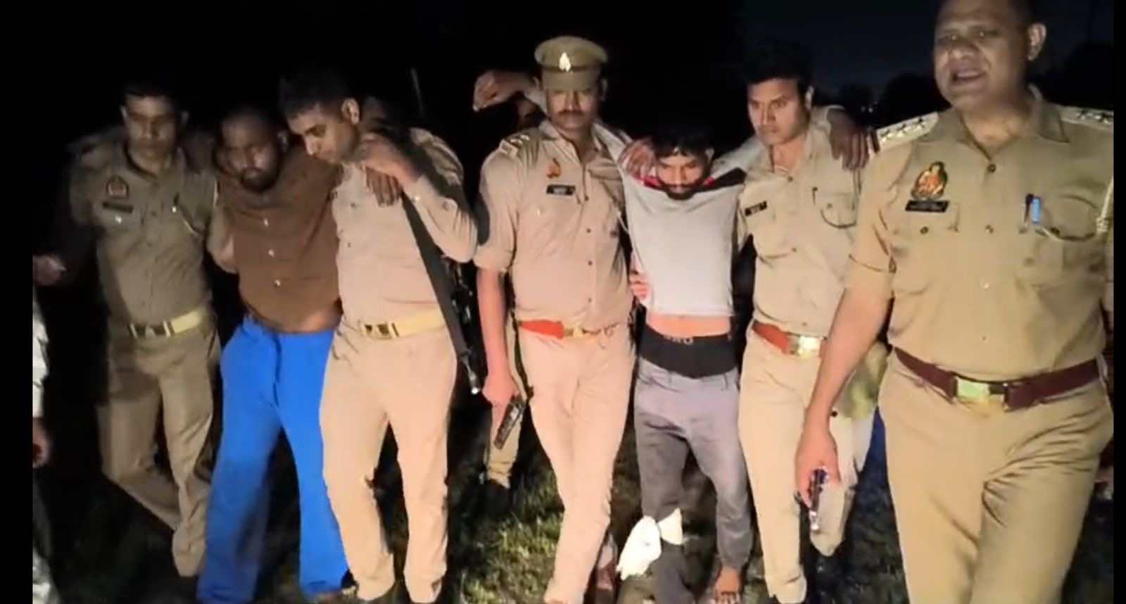 बरेली में सुरंग बनाकर 20 लाख का तांबा चोरी करने वाले दाे बदमाश मुठभेड़ में घायल, तीन गिरफ्तार