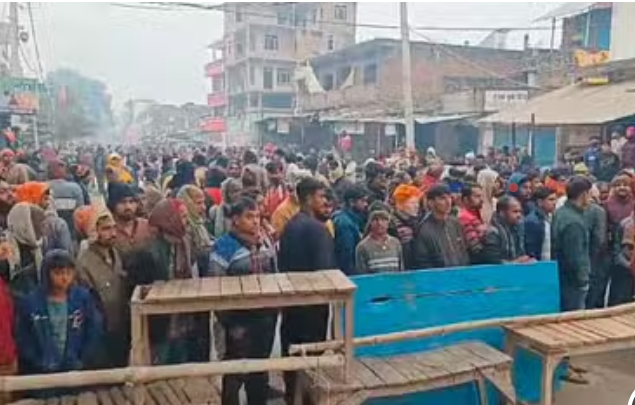 दिहाड़ी मजदूर की ईंट से कूंचकर हत्या,ग्रामीणों में आक्रोश