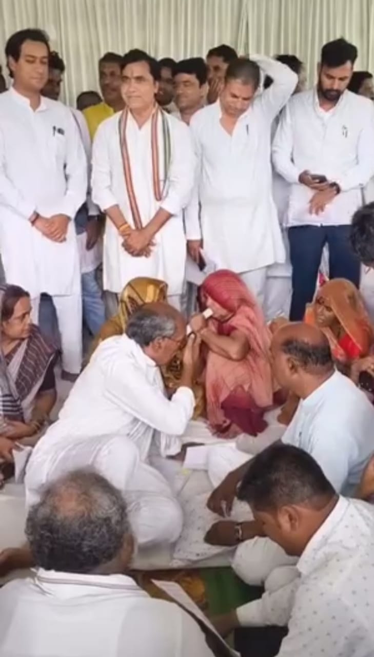 राजगढ़ : संविधान और बाबा साहब के सम्मान की लड़ाई कांग्रेस हर स्तर तक लड़ेगी-दिग्विजय