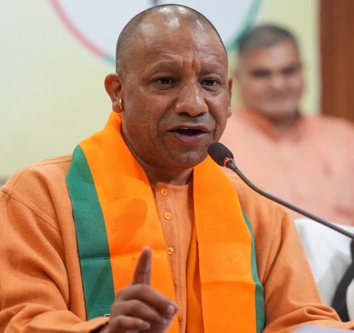 गोरखपुर में मुख्यमंत्री याेगी 5 मई को शिक्षामित्रों से करेंगे संवाद, सम्मानित भी हाेंगे शिक्षामित्र