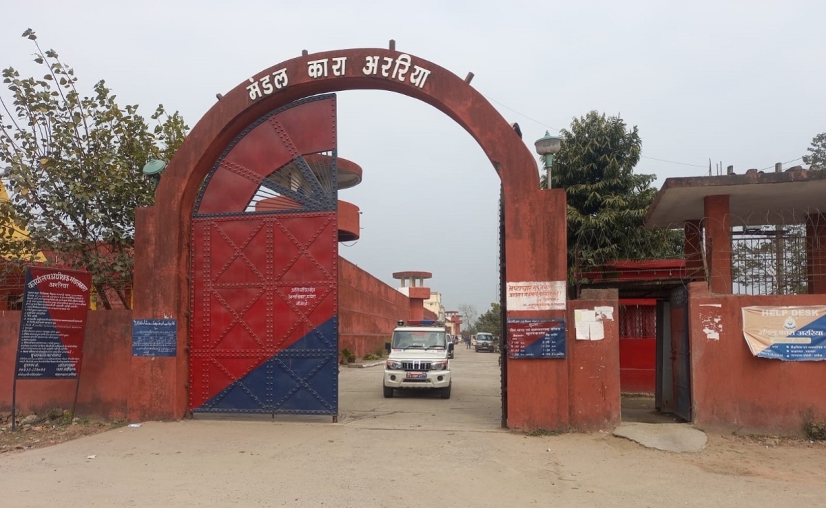 मंडल कारा में डीएम एसपी के नेतृत्व में छापेमारी,नहीं मिला अवैध समान