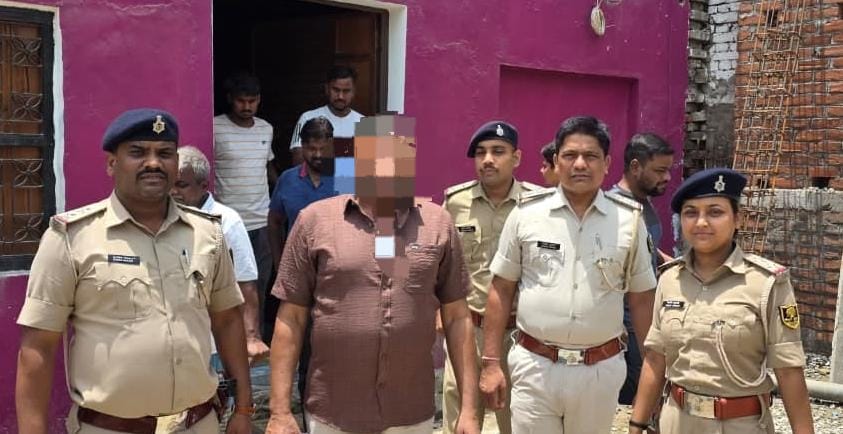 कुर्की की दस्तक से कांपा अपराध जगत, पेशेवर अपराधी लड्डन ने किया सरेंडर