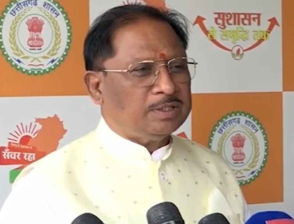 दिल्ली दाैरे से लाैट मुख्यमंत्री साय, कहा-बस्तर के विकास का ब्लूप्रिंट प्रधानमंत्री काे सौंपा