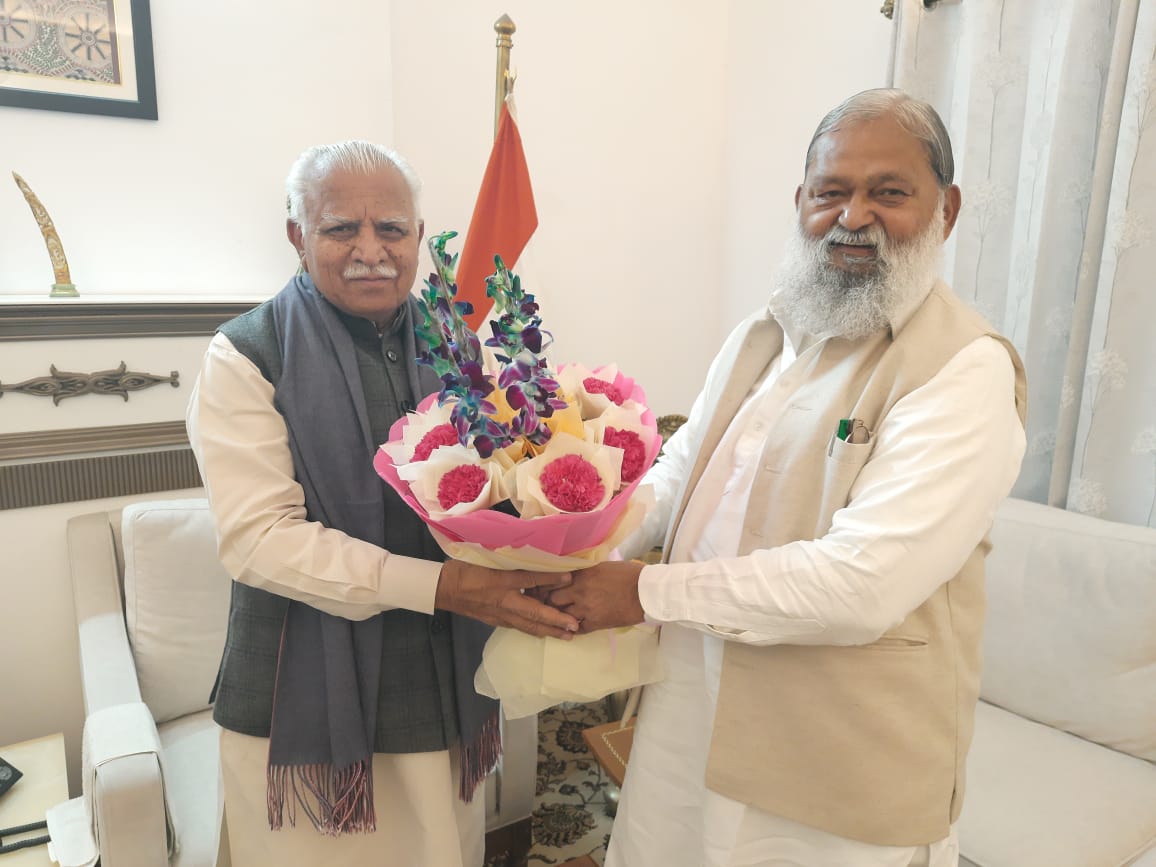हरियाणा की बिजली योजनाओं को गति देने के लिए केंद्रीय मंत्री से मिले अनिल विज