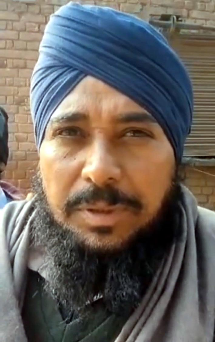 फतेहाबाद के रतिया में युवक काे कस्सी से काटकर माैत के घाट उतारा
