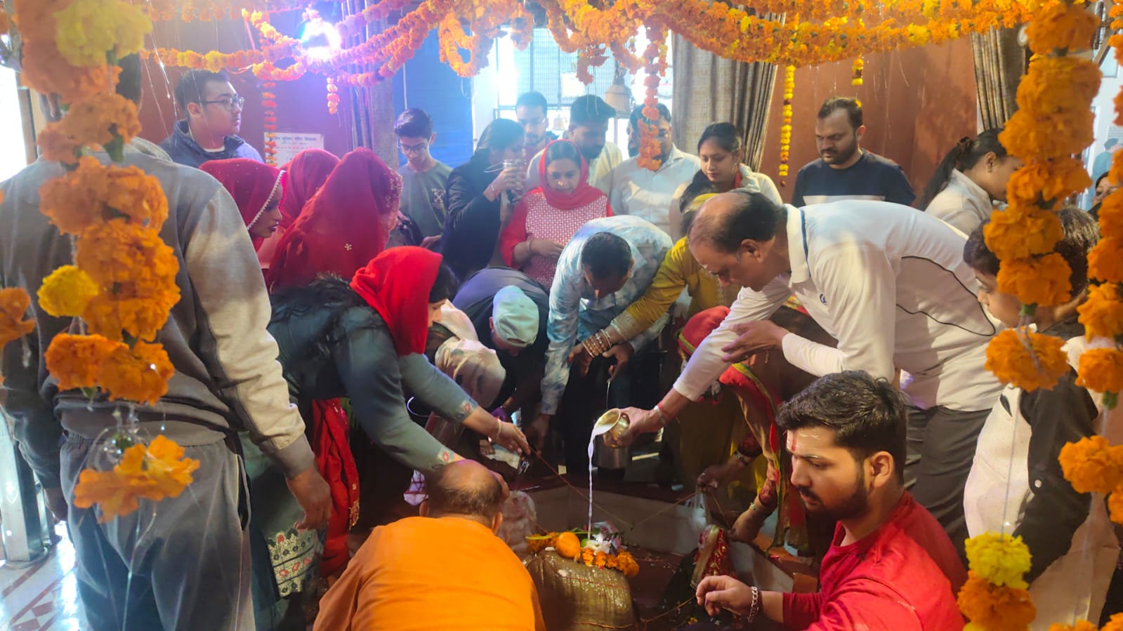 जींद : श्रद्धा से मनाया गया महाशिवरात्रि पर्व, श्रद्धालुओं ने जलाअभिषेक कर मांगी मन्नतें