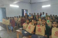 गुड टच-बैड टच से हेल्पलाइन तक, छात्राओं को किया गया जागरूक