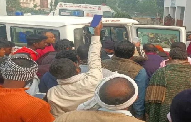 समस्तीपुर के पूसा कृषि विश्वविद्यालय में एसिड की बोतल फटने से चार मजदूर झुलस,दो की हालत गंभीर