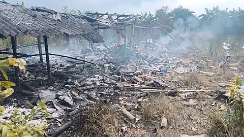 बंगाल में पटाखा कारखाने में धमाका, दो गंभीर घायल