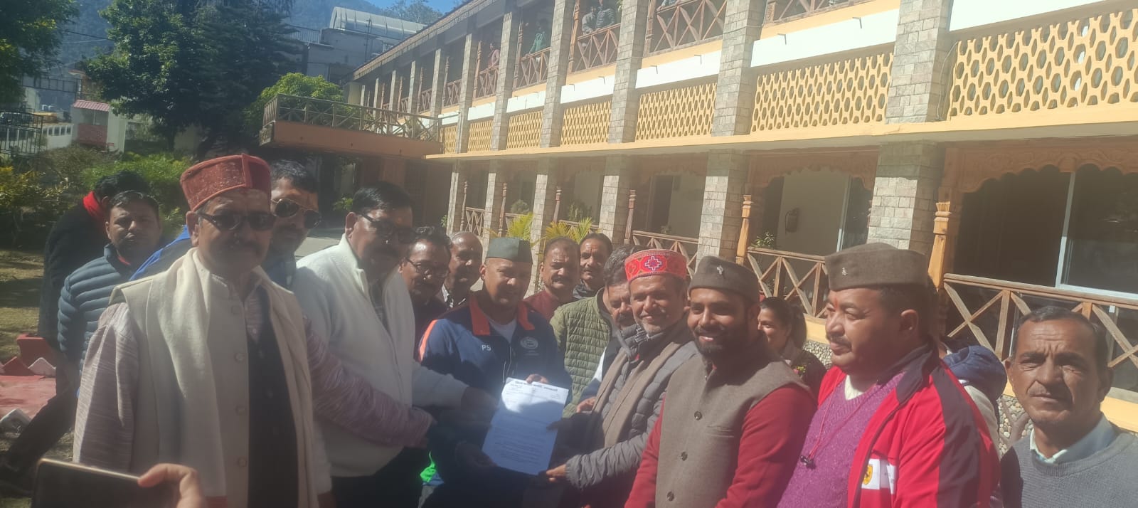 कांग्रेस की मनरेगा बचाने की मुहिम, राष्ट्रपति को भेजा ज्ञापन